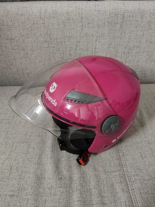 Casca motor de tip open-face Foodpanda