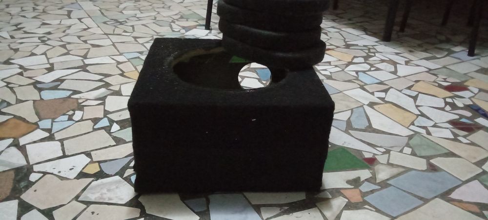 Срочно продаётся ящик от колонки