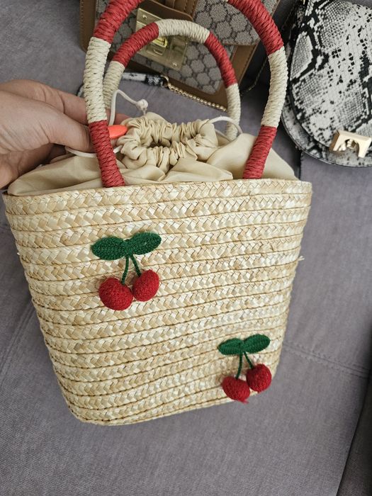 Различни видове дамски чанти