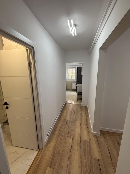 2 camere- 54 mp- etaj 1- Mircea cel Batran- 430 euro