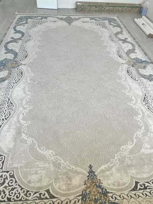 Продам ковер  в хорошом состоянии