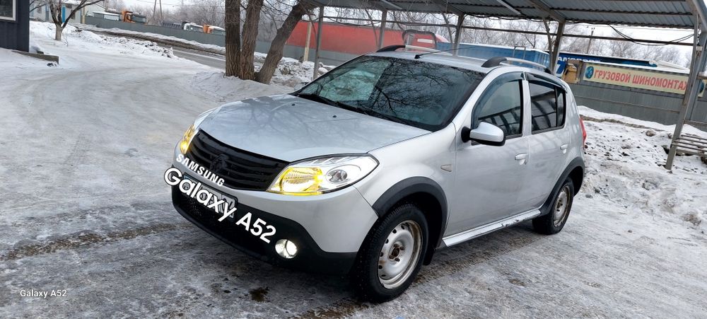 Рено Сандеро автокөлігі сатылады