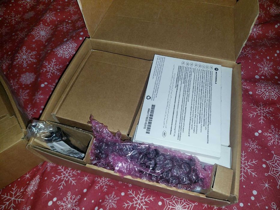 Statii radio portabile profesionale Motorola CP040 noi in cutie