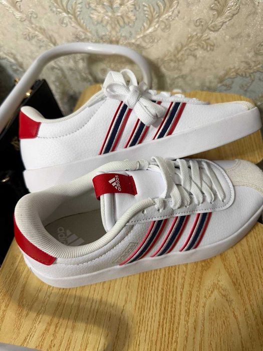Кроссовки Adidas VL Court 3.0 (Новые с бирками)