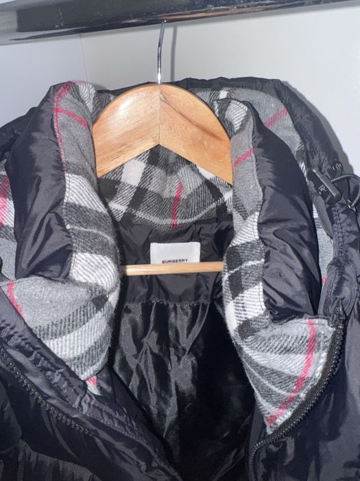 Geaca Burberry neagră