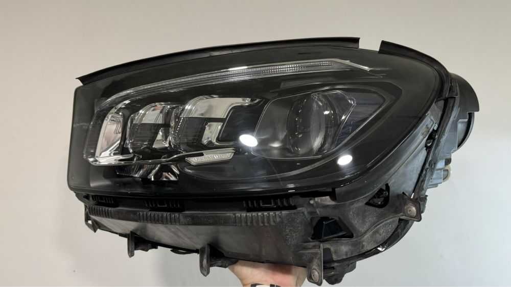 Ляв фар за Мерцедес GLS 2020 г.