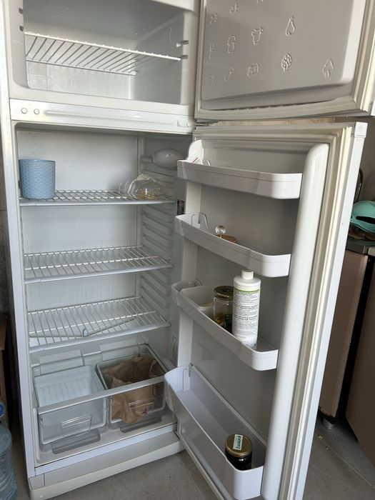 продам холодильник