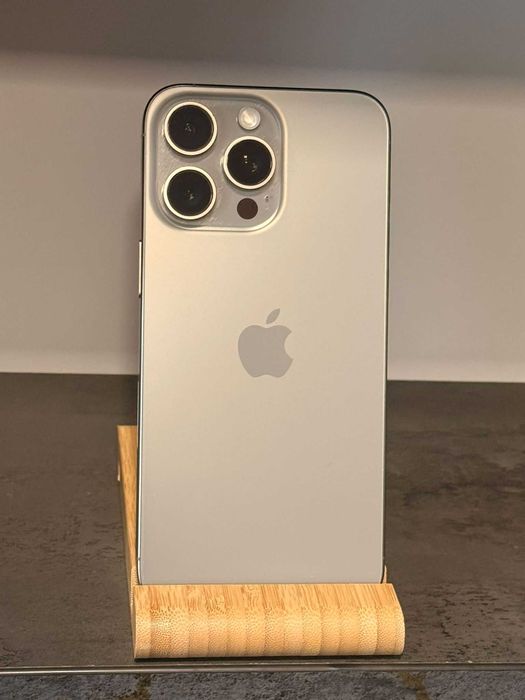 Iphone 15 Pro Max/E-sim/256Gb/86% baterie