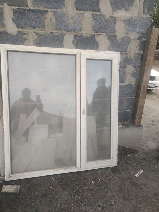 Продам пластиковое окно