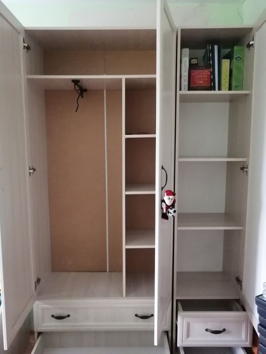 Шкаф для детской комнаты.