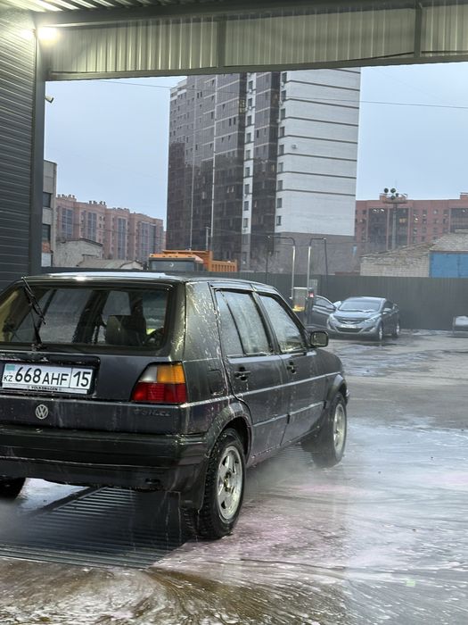 Продам гольф 2 1.8