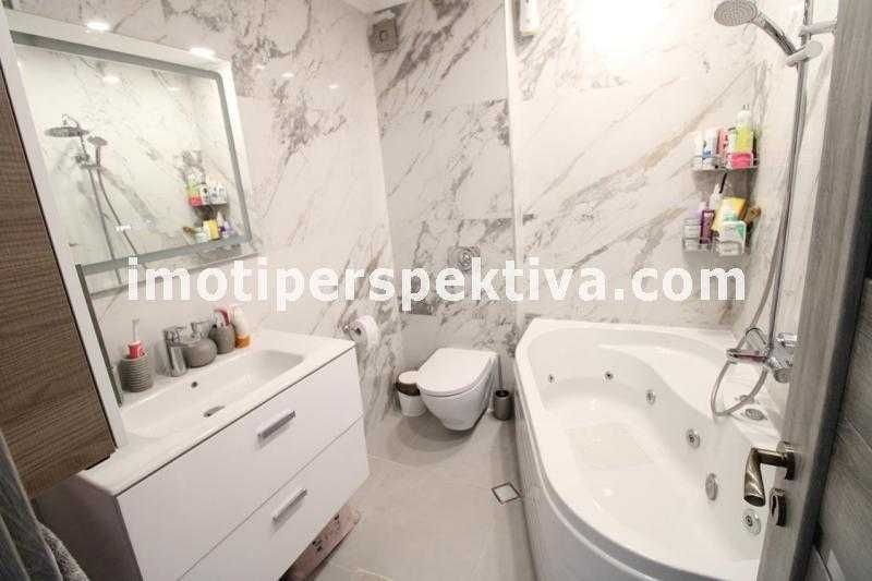 Продава се Тристаен апартамент в Пловдив, Кършияка - 160 кв.м за 2163 €/кв.м - Снимка #15