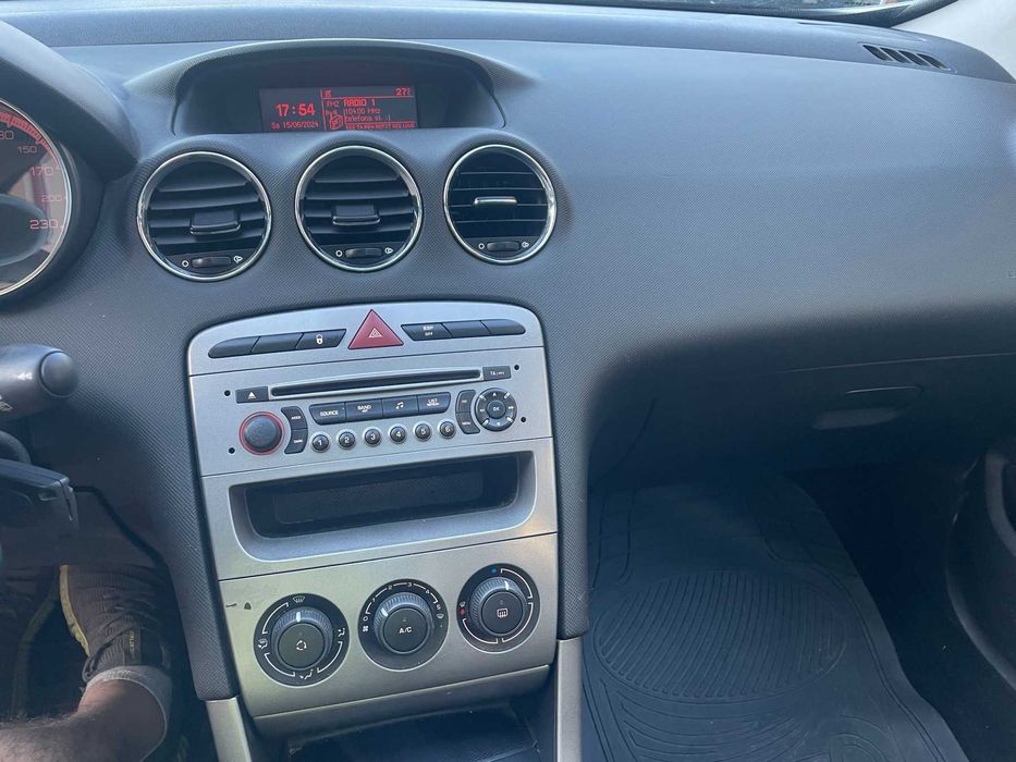 Peugeot 308 SW 1.6i / Пежо 308 2010 година комби на части