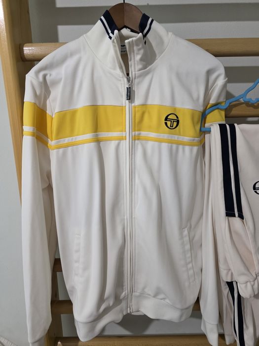 Trening  Sergio Tachini, marimea L,  merge si M, pret 320