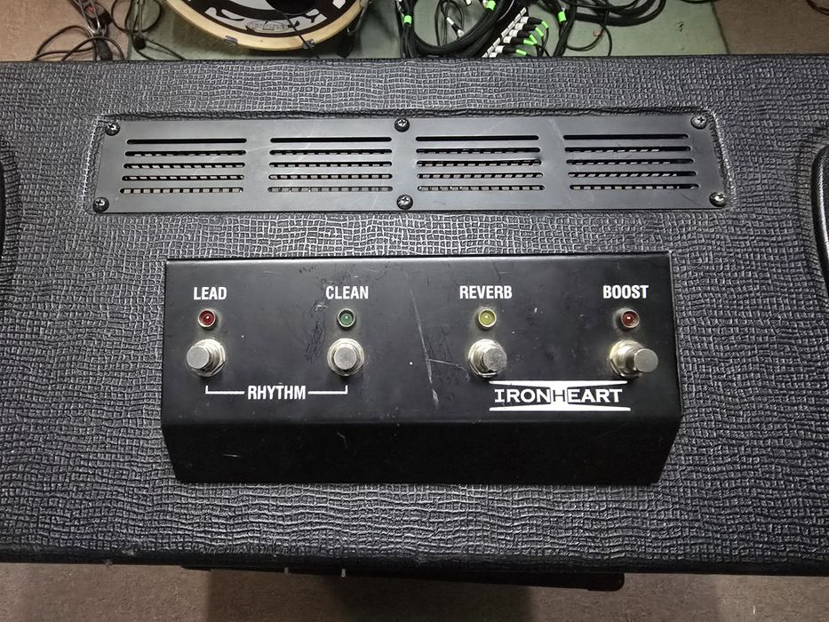 Лампова китарна глава/ усилвател Laney Ironheart 120