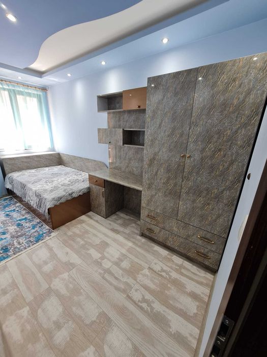 Дава се под наем Тристаен апартамент в Пловдив, Христо Смирненски - 117 кв.м за 568.14 € - Снимка #7