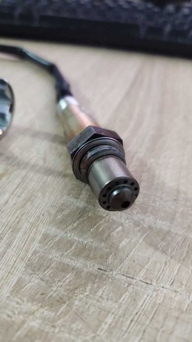 Senzor de oxigen   (SONDA LAMBDA)    SI  Cheie pentru sonda  22mm