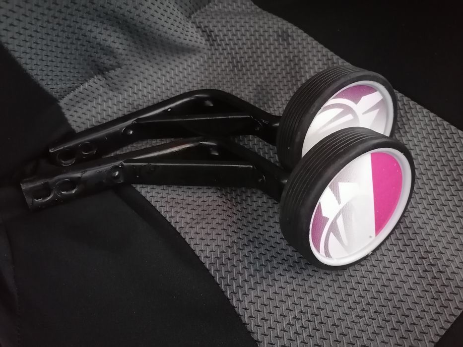 Чисто нови спомагателни колелца за децко колело