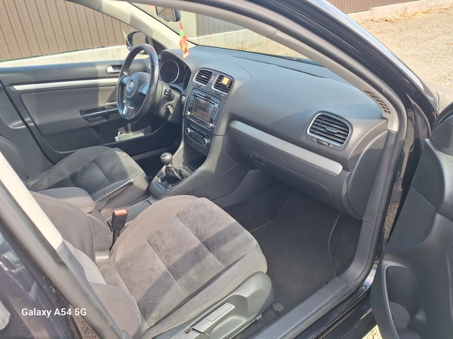 Dezmembrez VW Golf 6 break xenon 2.0 tdi cod culoare LC9X