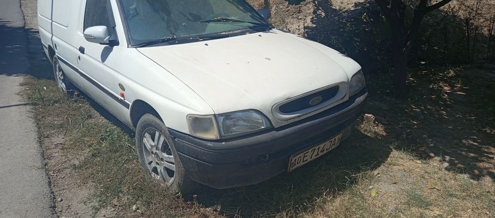 Ford escort 1996 yil