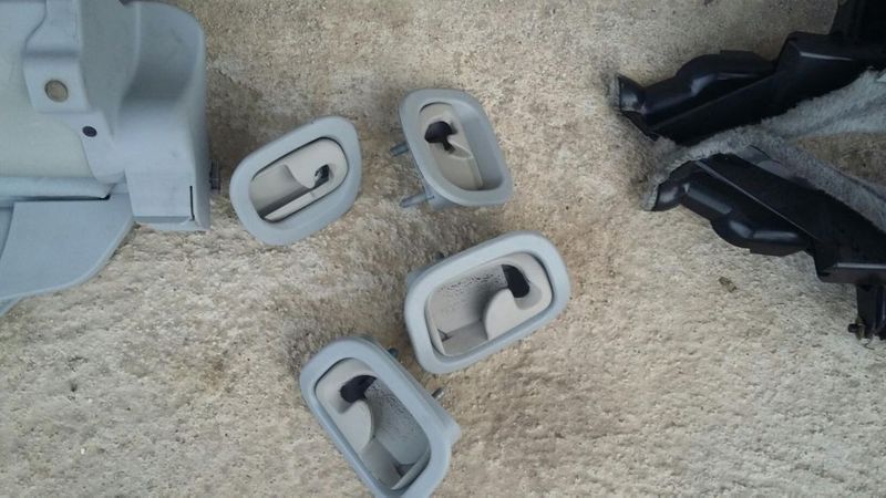 Щора за багажник Mercedes W203 Ц класа комби сива и черна