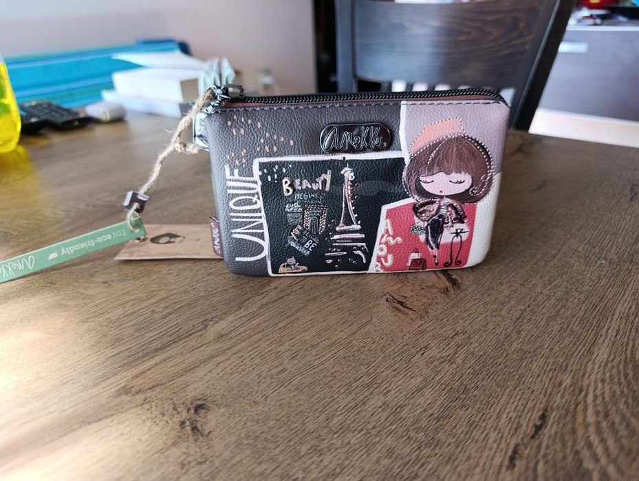 Anekke чисто ново портмоне