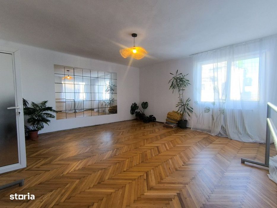 Apartament 4 camere in vila | 160 mp | Garaj | Curte | Andrei Muresanu — fotografia 1