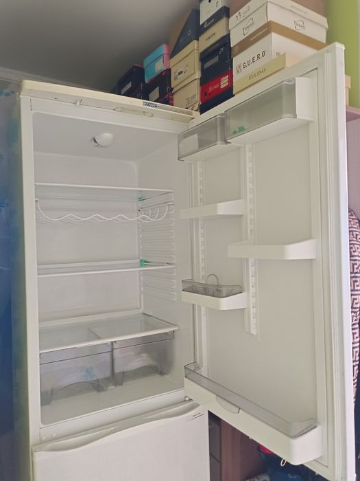 Продам холодильник