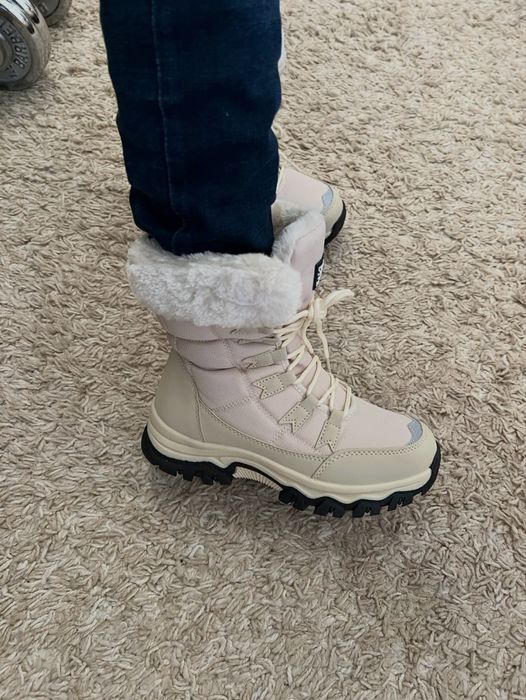 Продам Ботинки на 36р.