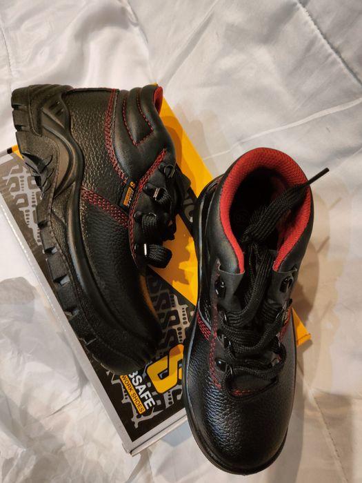 НОВИ работни обувки от естествена телешка кожа BSAFE