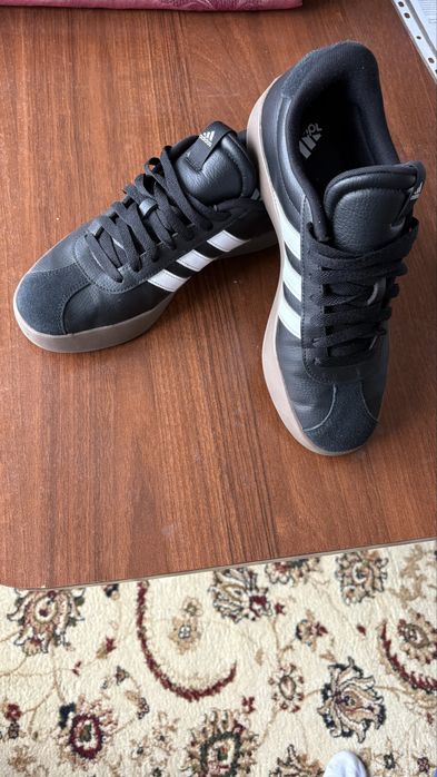 Кроссовки Adidas