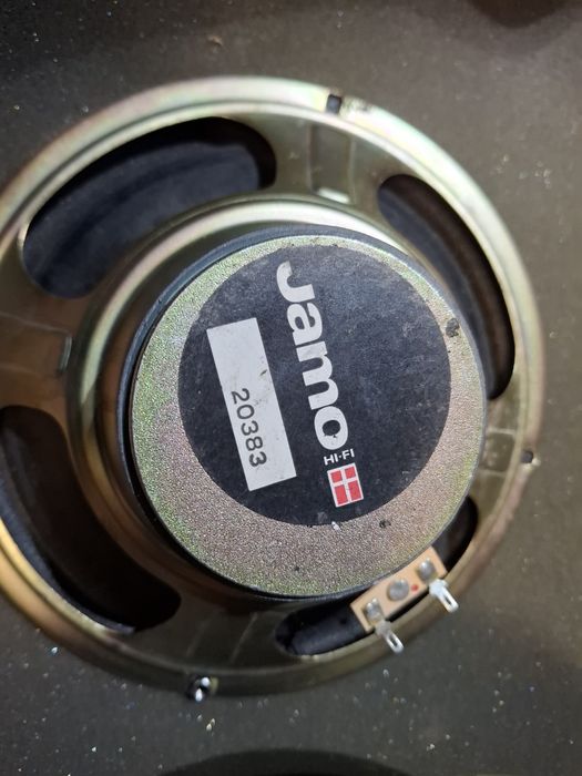 Високоговорители jamo