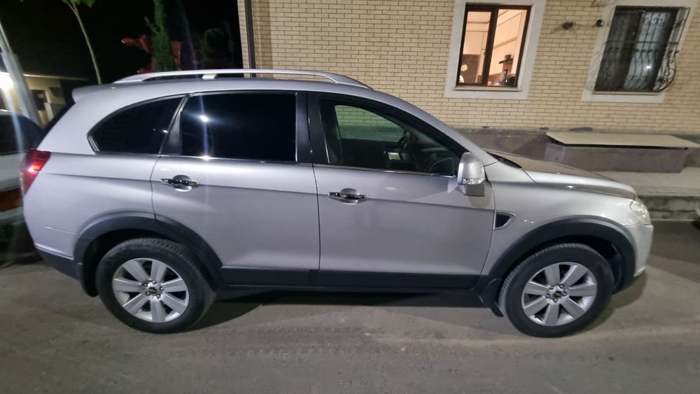 Chevrolet Captiva 2008 — 2
