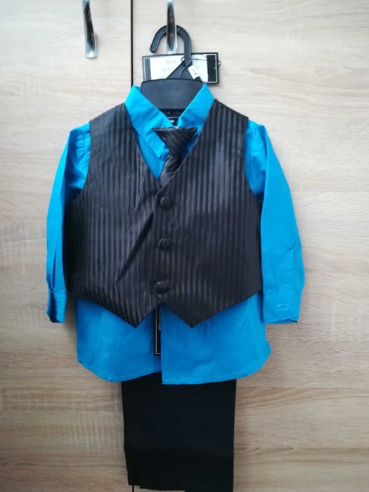Costum bebe 12-18 luni