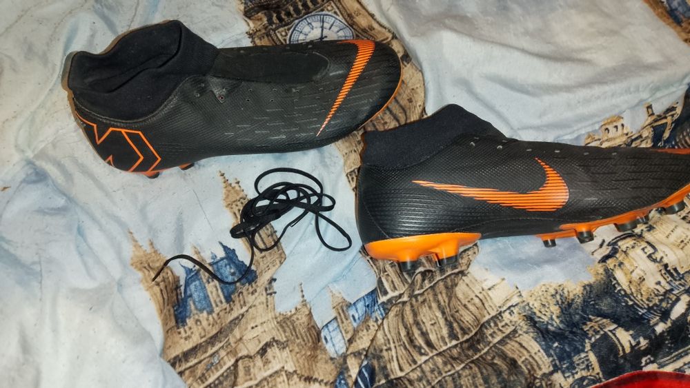 бутонки Найк оригинални