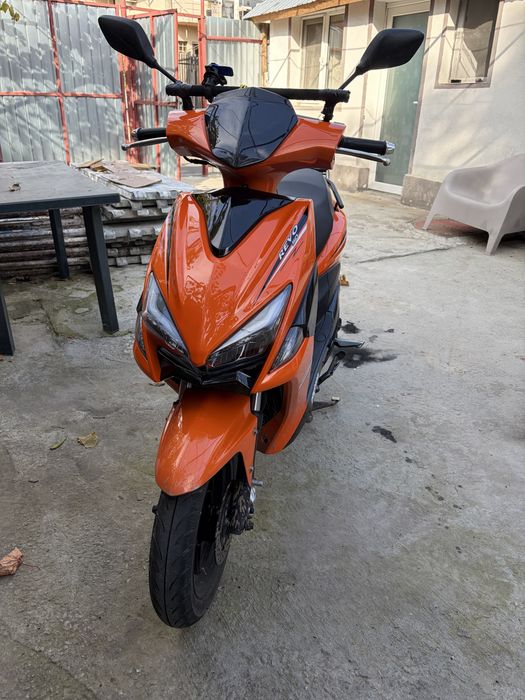 Scuter Daytona de inchiriat cu sau fara permis, Glovo, Wolt, Bolt.