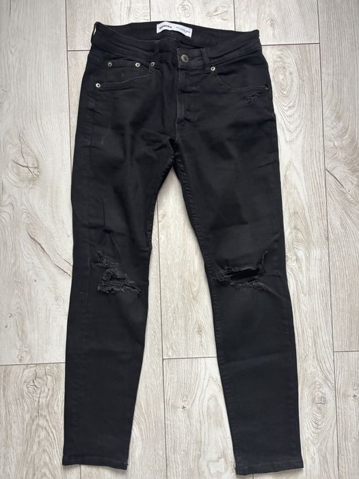 Blugi Bershka marime 38