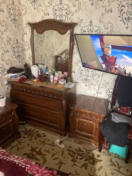 Продается спальный гарнетур