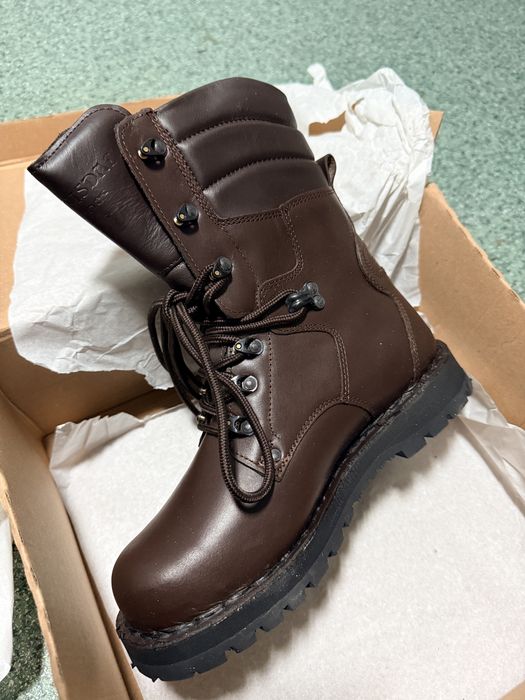 Bocanci militari de iarna