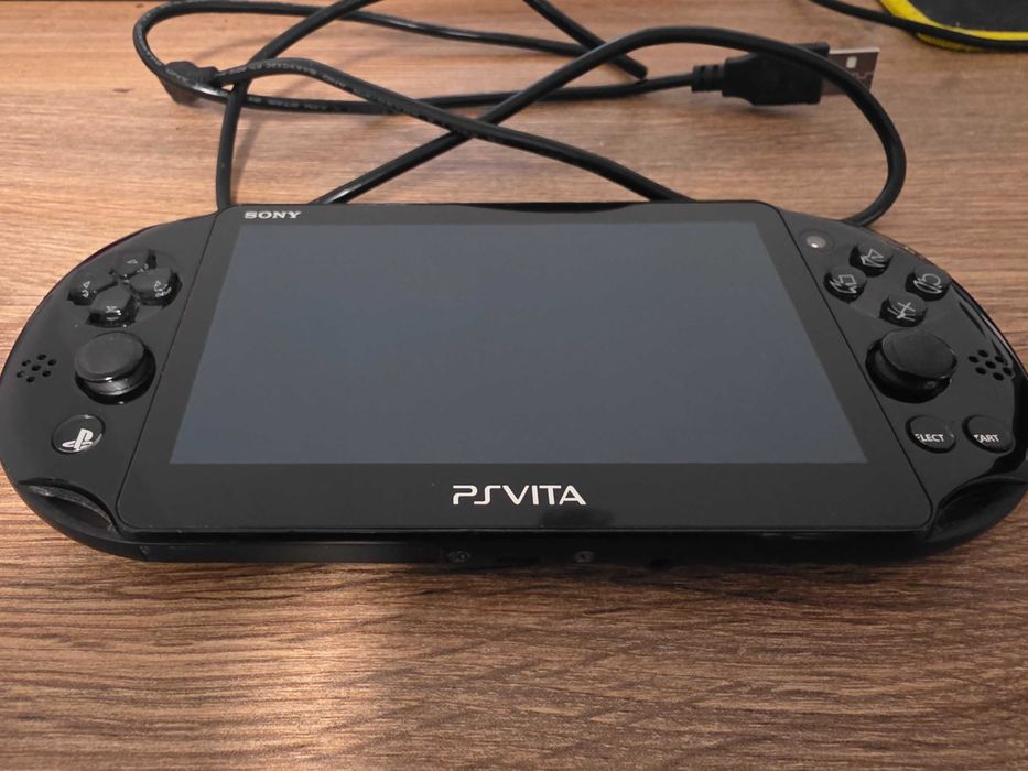 Конзола Sony PS Vita Slim