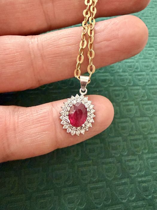 Златна висулка 18к