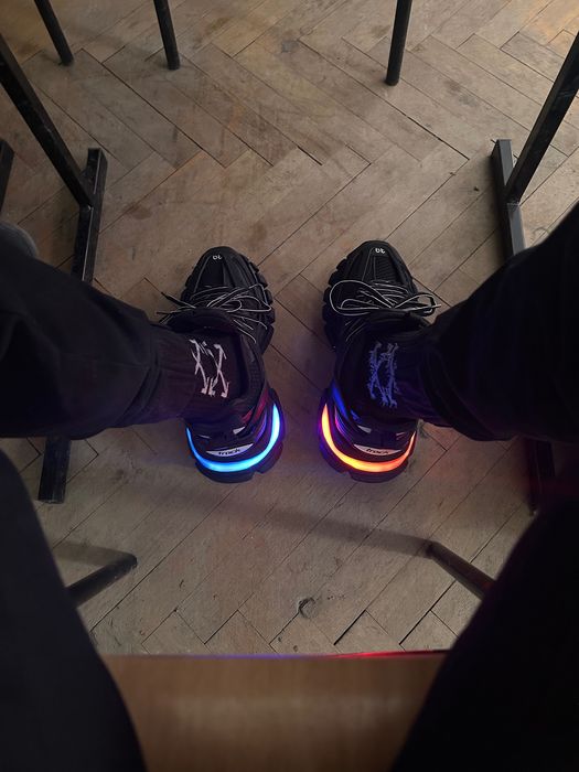Balenciaga led track