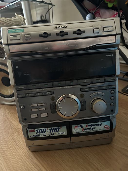 Combina Sony MHC-RX veche