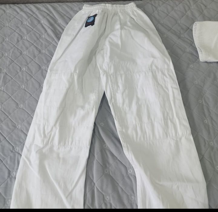 Продам кимоно в хорошем состоянии