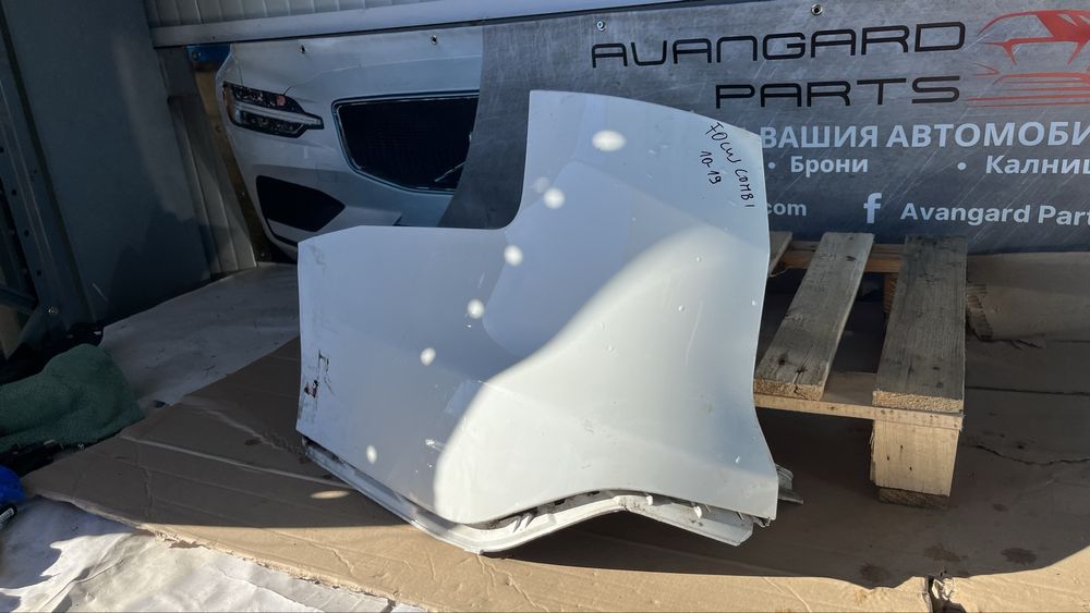 Ляв ъгъл на задна броня Ford Focus 3 комби (2010-2019)