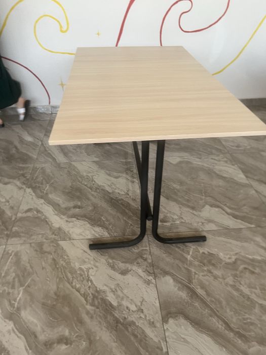 Продам столы новые