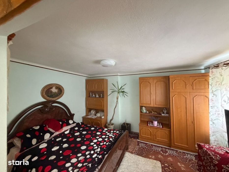 Casa de vanzare, utilata, suprafata 130 mp, P+1 , Teren 250 mp