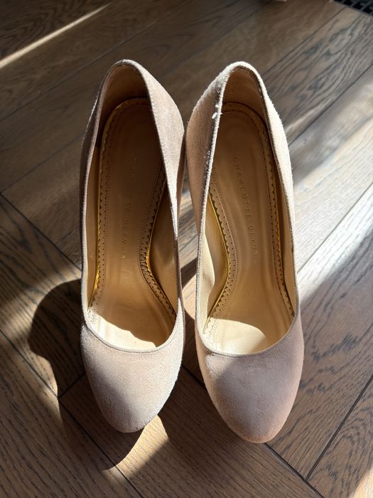 Туфли на каблуке