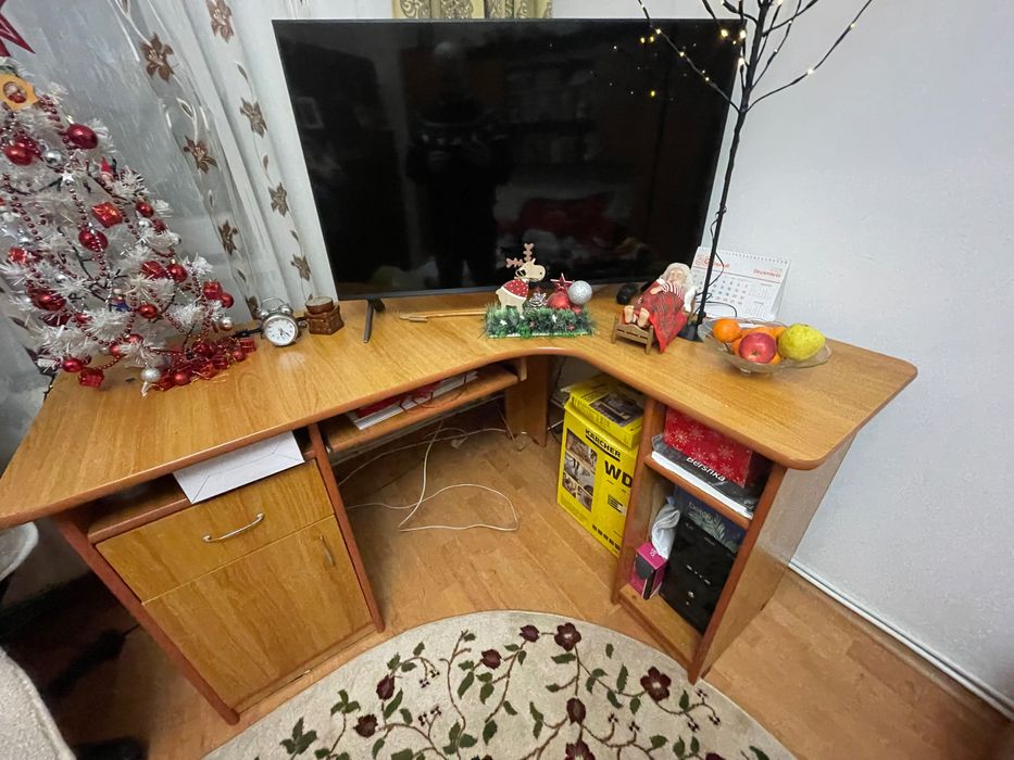 Mobilă tineret de vânzare și birou