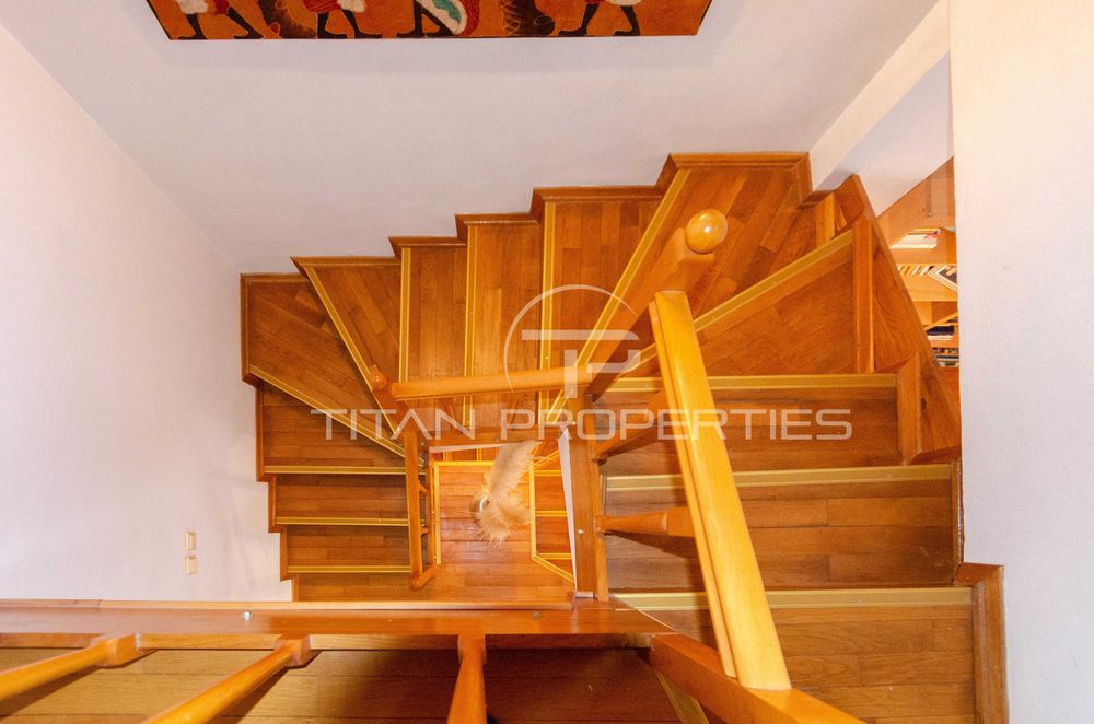 Продава се Къща в Пловдив, Кючук Париж - 200 кв.м за 2575 €/кв.м - Снимка #9